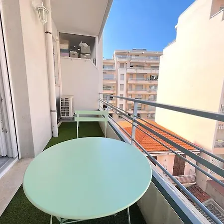 Apartment Joli - Neuf Terrasse Clim Wi-fi 2 Min. Des Plages *